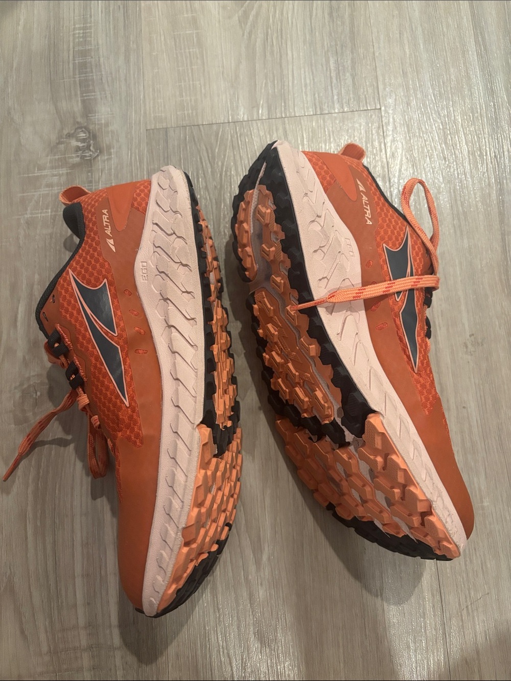 Altra outroad running sneakers - Picture 5 of 9